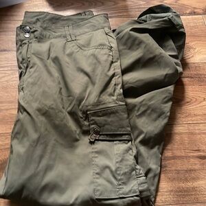 Women’s Pants (Bin A)